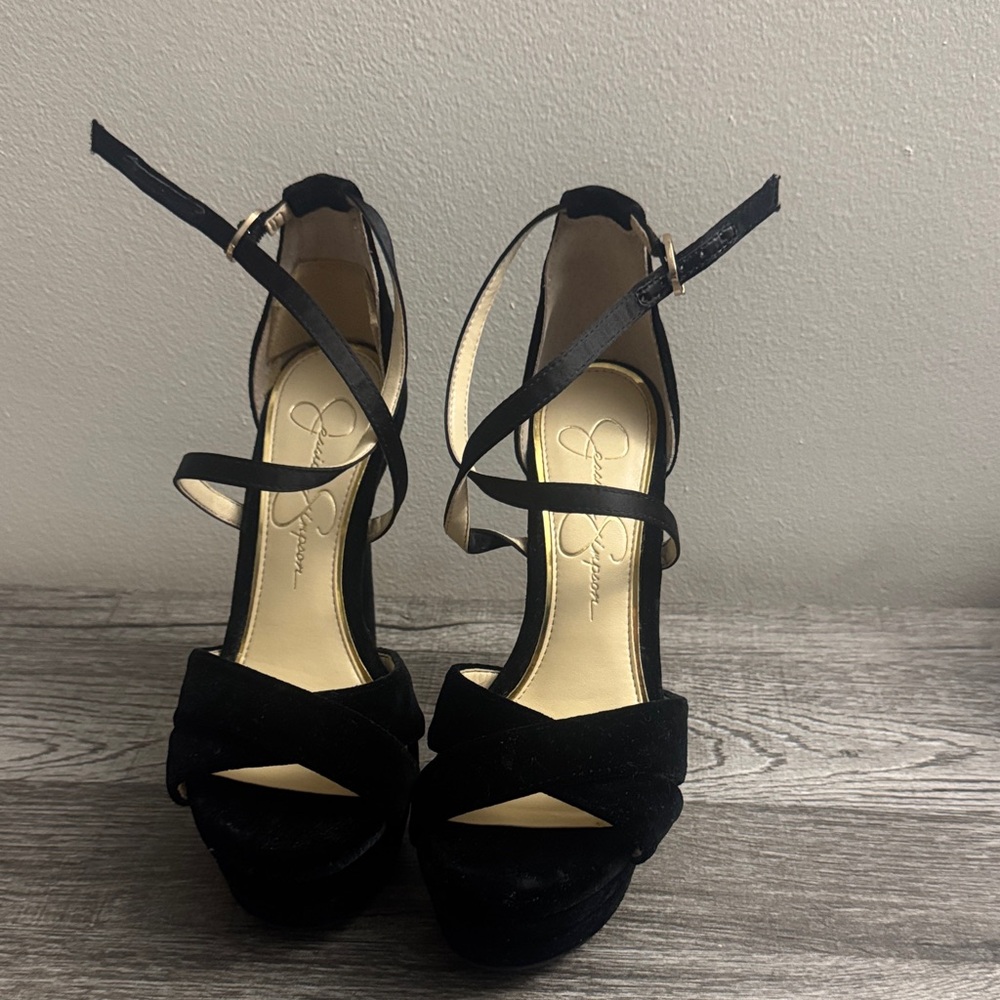 Jessica Simpson velvet heels